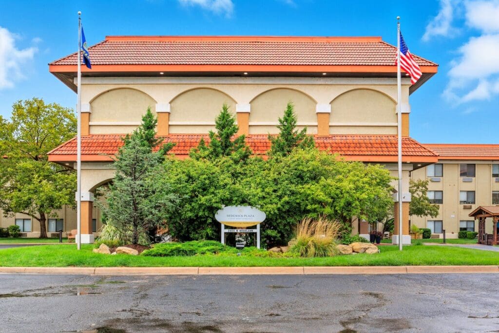 03_2455_N_Woodlawn_Blvd_Wichita_KS_67220_USA-Exterior-203299_Standard_Photos_-_Front - Sedgwick Plaza